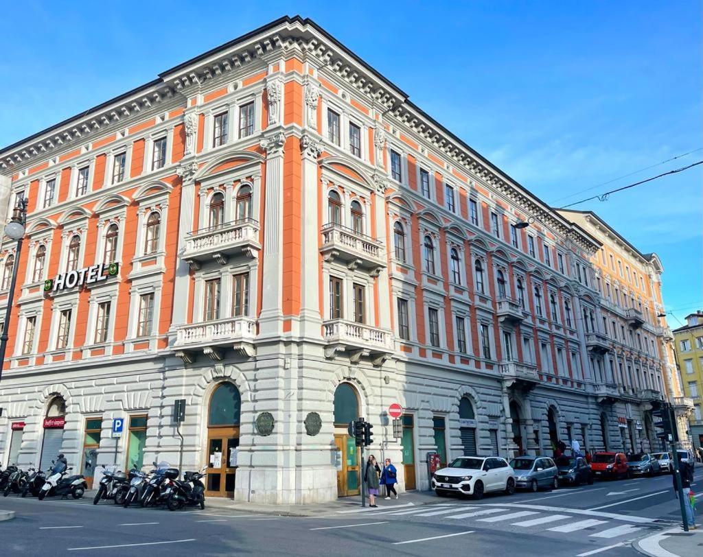 Perfect Stay Apartments Trieste Exteriör bild