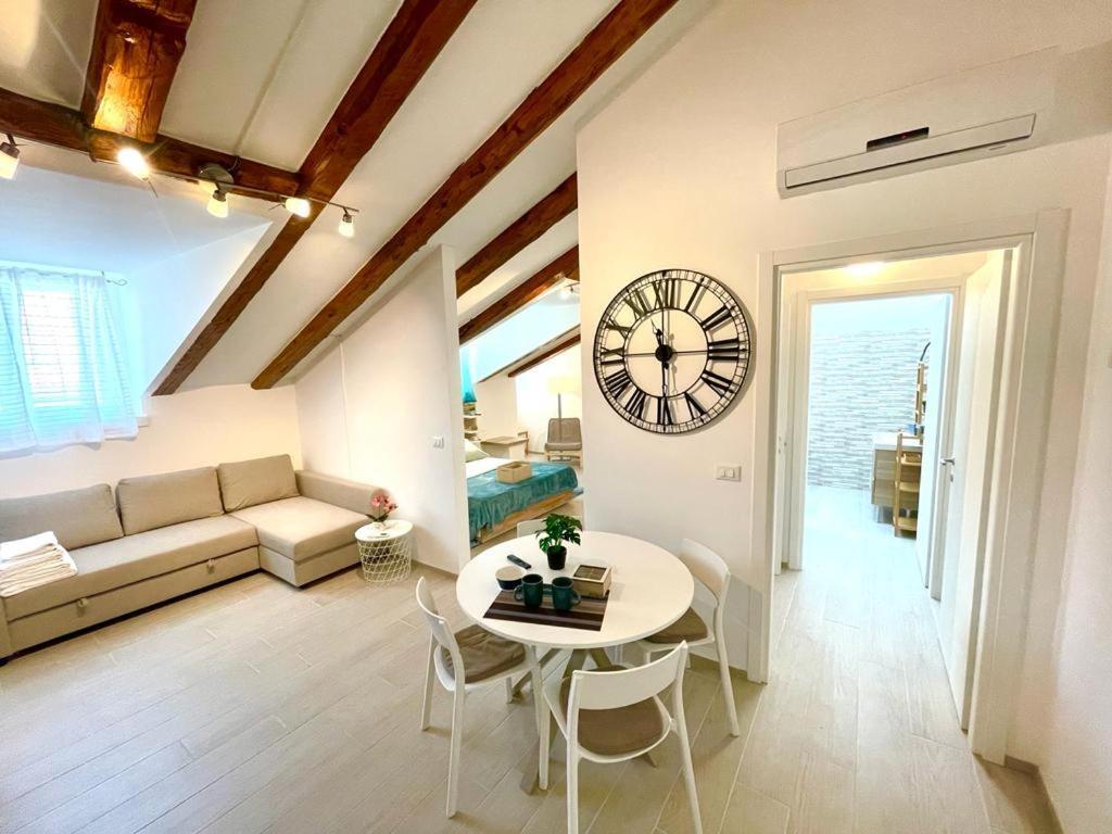 Perfect Stay Apartments Trieste Exteriör bild